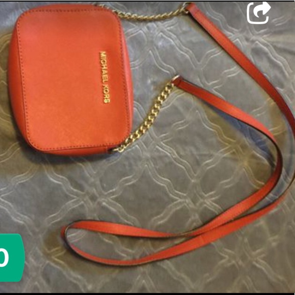 Micheal kors  cross body bag